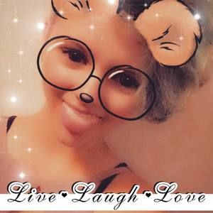 Meet your Posher, Kiari